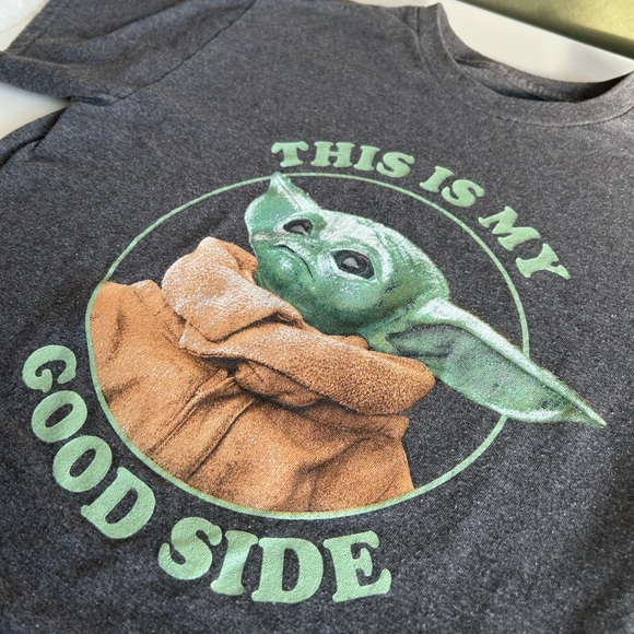 Baby Yoda T-Shirt 💚 - Picture 4 of 8